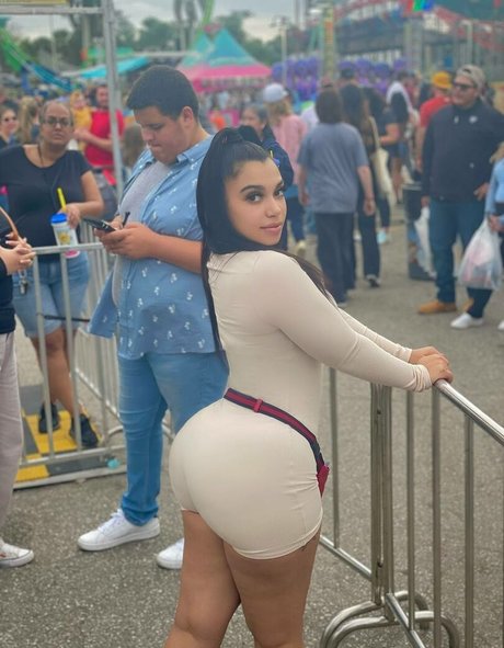 theyfavoritegirl nice pornstar pic