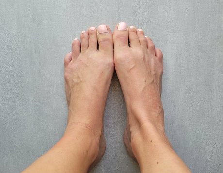 laila lou best actress gallery