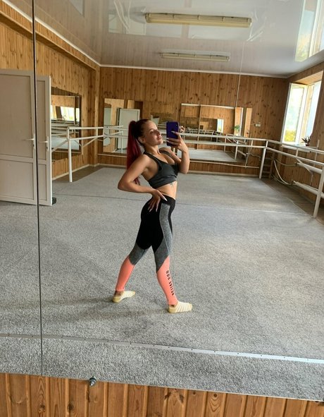 alislyfox naked actress archive