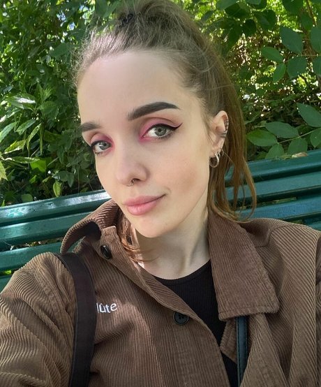 Alina V Ukraine nudes actress photos