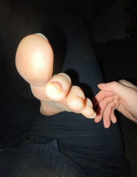 toesonglitter erotic star picture