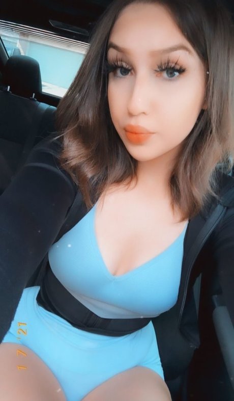 Chloe Flores nudes star img