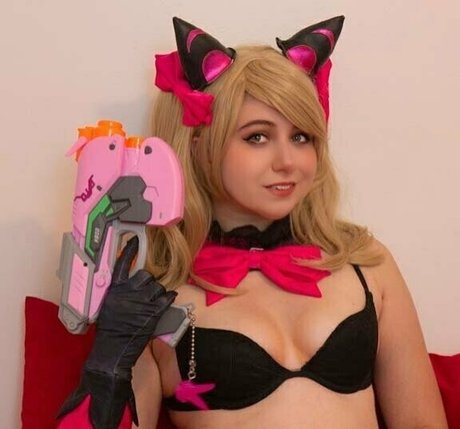 elladonella nice pornstar pics