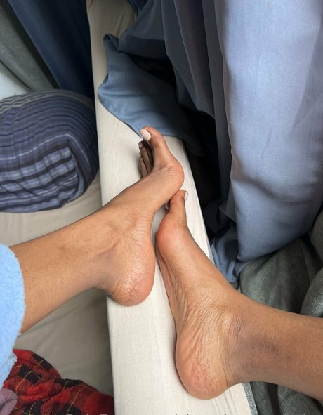 chocolatefeetbabe erotic pornstar photos