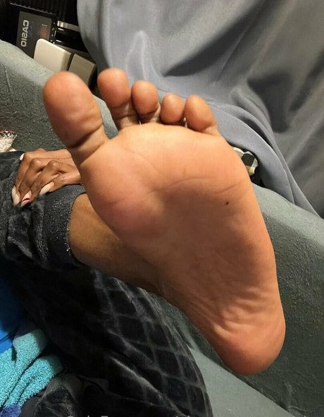 chocolatefeetbabe star free picture