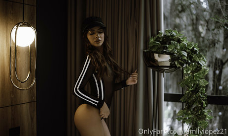 emsexylips porn star galleries