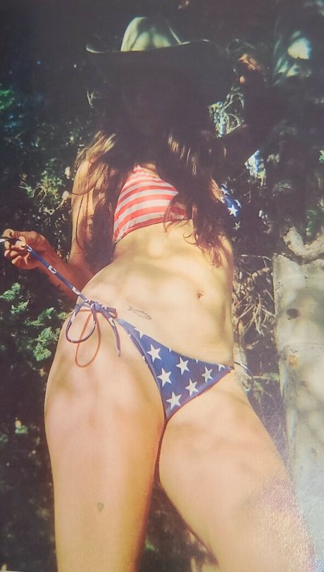 Sierra Ferrell beautiful star images