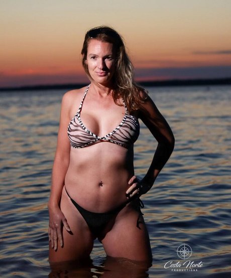 island beach babe sex model image