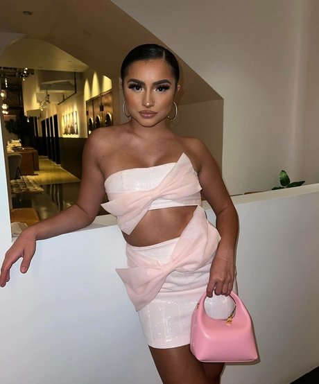 fitness ebony onlyfans sexy picture