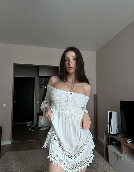 blonde shemale onlyfans porno pic