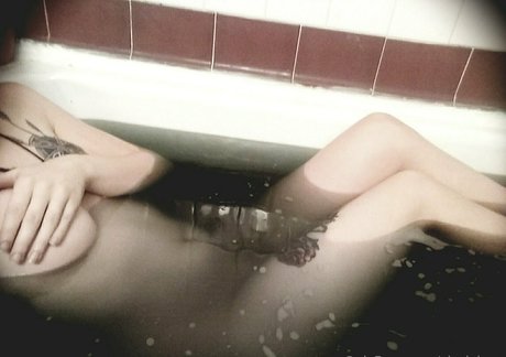 xlaylalove hot model pic