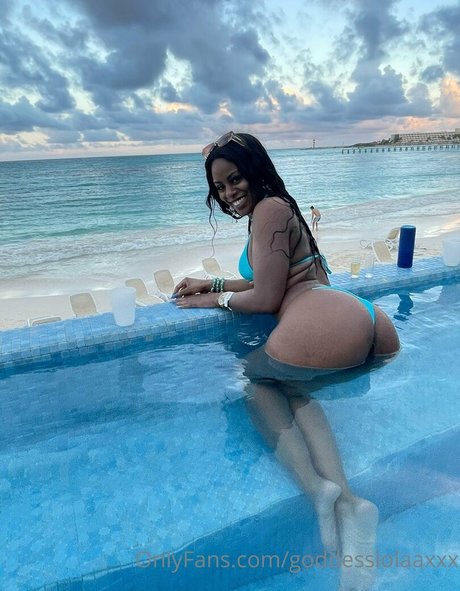 goddesslolaaxxx free model pictures