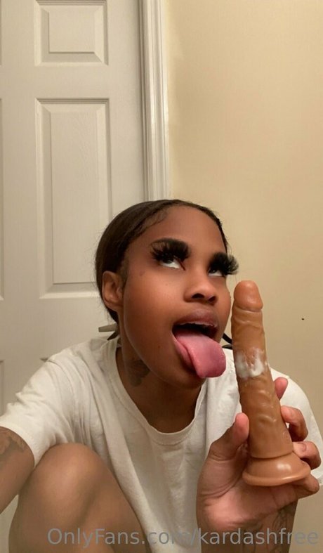 kardashfree exclusive model images