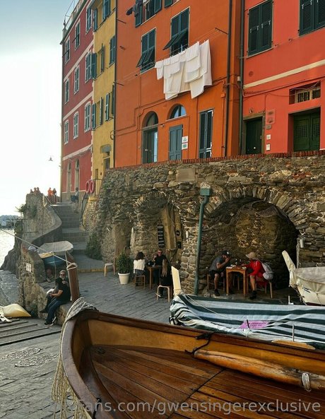 gwensingerexclusive star image