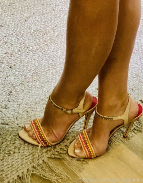 missmatriarch naked star image