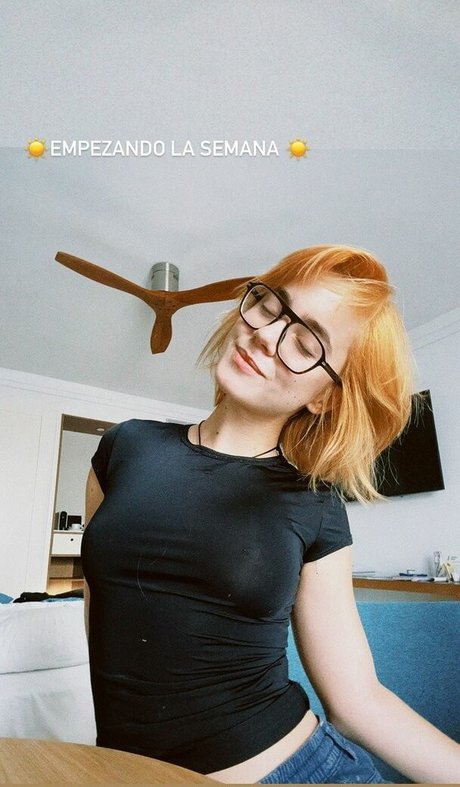 claaragalle model picture