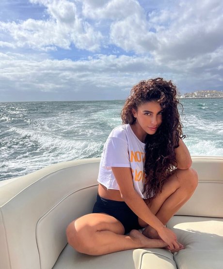 Zoe Bayona model nice gallery