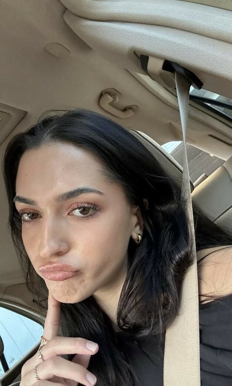 builtbybells naked model gallery