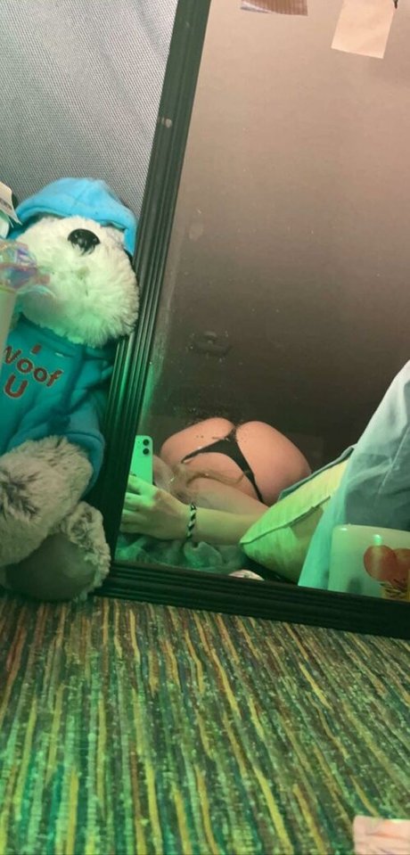 Xfume naked actress photos