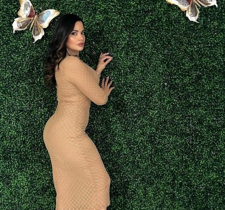 Samantha Sepulvada porn actress photo