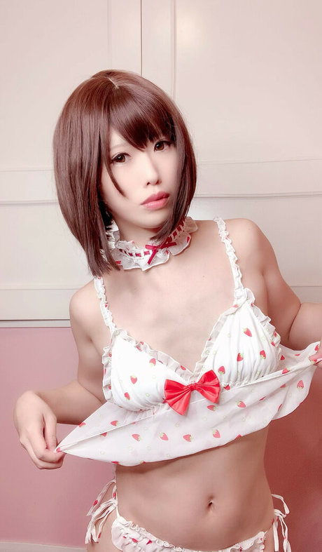 Glossy Rabbit star sexy images