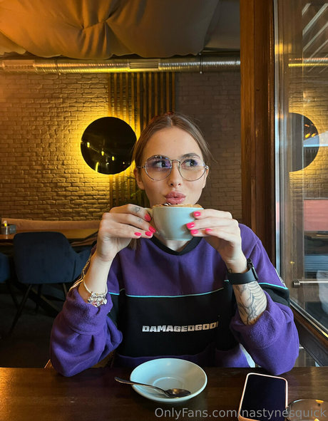 nastynesquick sexy actress pics