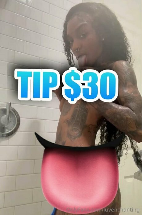 luvenchanting model sexy pictures