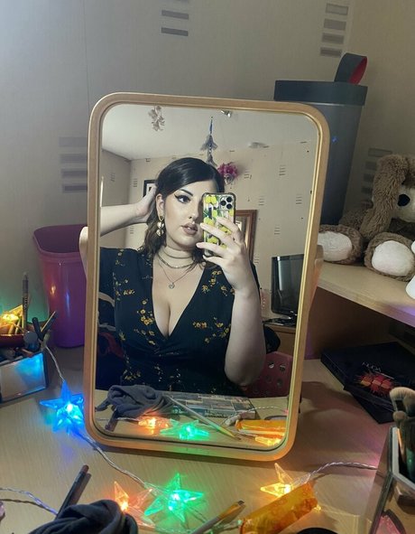 Eva Elizabeth beautiful model galleries