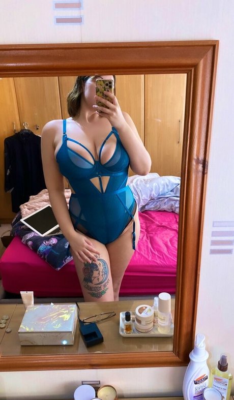 feet milf onlyfans sexy naked image