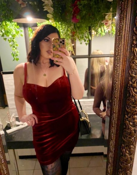 Eva Elizabeth model pretty img