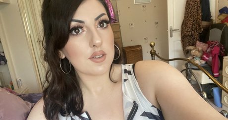 Eva Elizabeth exclusive pornstar gallery