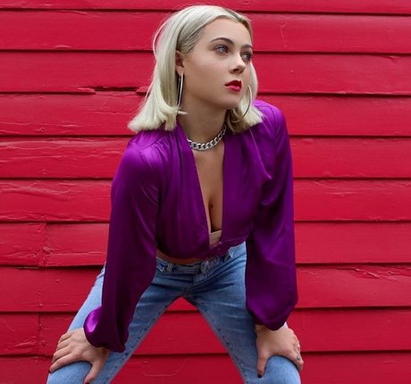 Alexi Blue free pornstar image