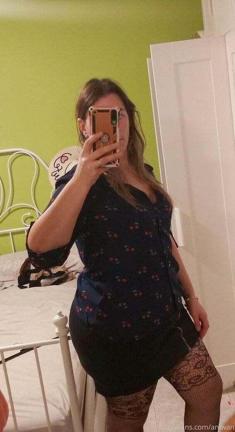 aniwan xxx pornstar pic