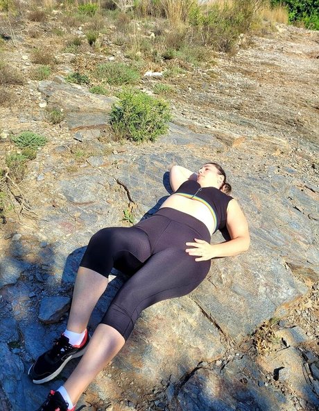 aniwan erotic actress pics