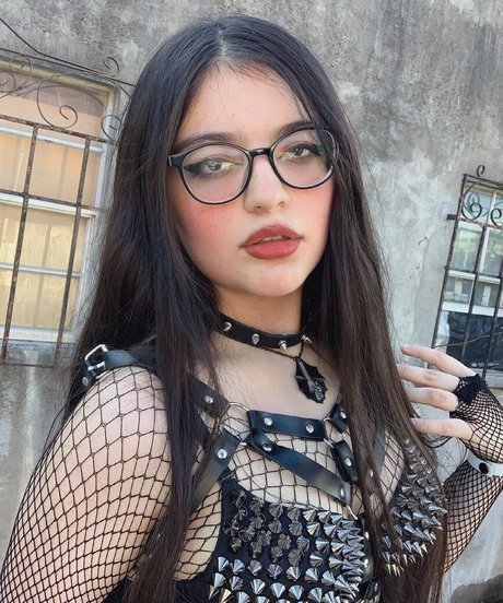 Deathvsu model exclusive pictures