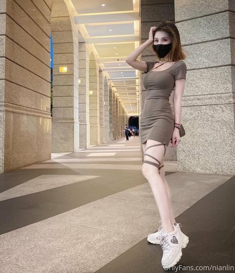 asian brunette onlyfans hot sexy pictures