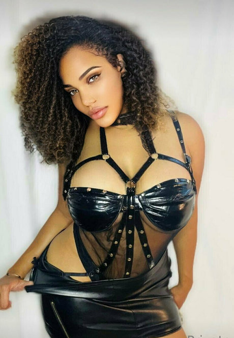 kixxy vip top pornstar img