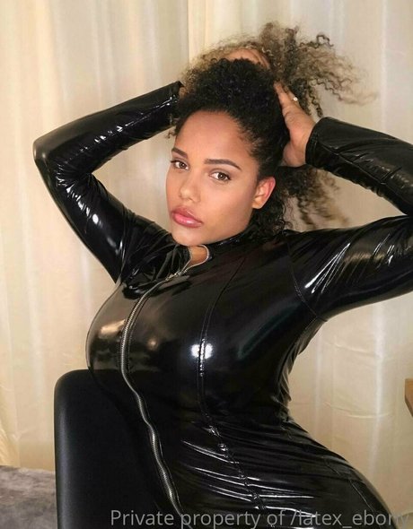 kixxy vip model nudes images