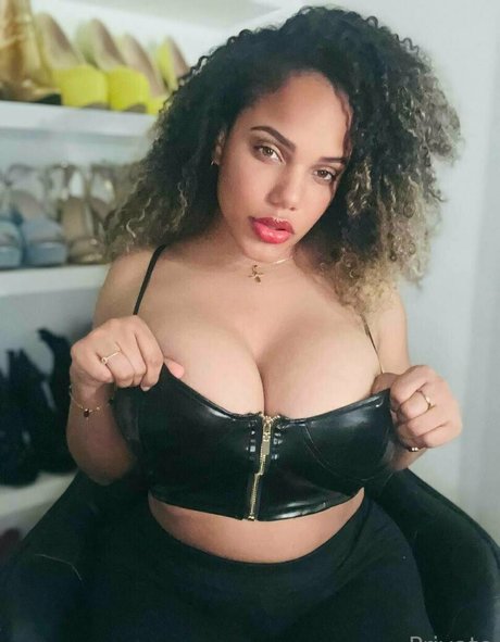 kixxy vip star pretty photos