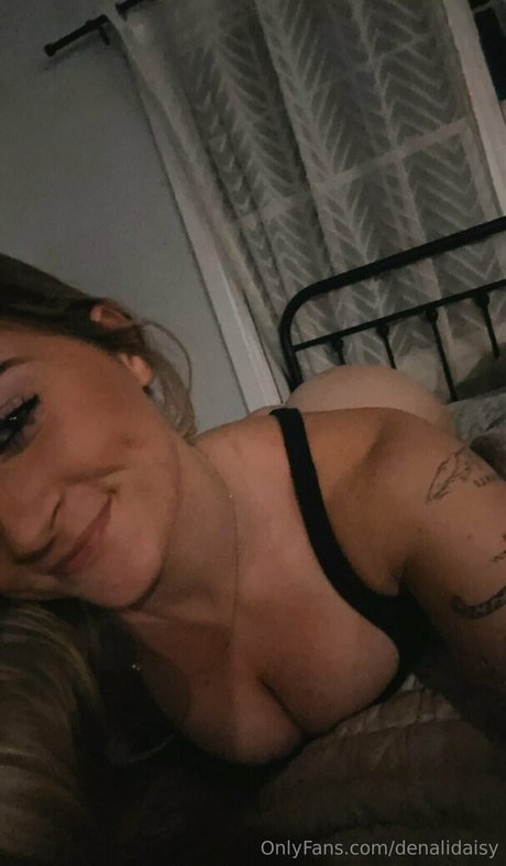 Denalidaisy nice actress pictures