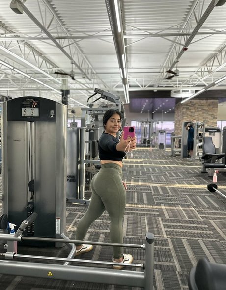 Gabrielamhdzz pornstar beautiful img