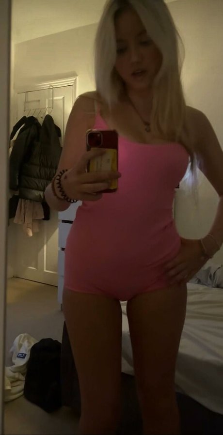 Whatdoido1234bb pornstar naked picture