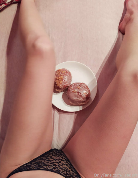 Lisadere hot model pic