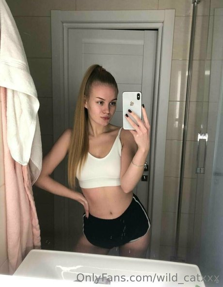 wild catxxx sexy model photo