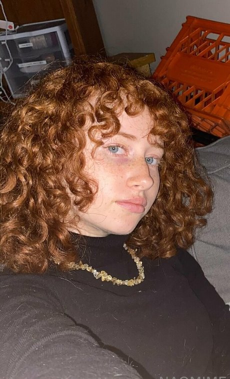 naomime hot model images