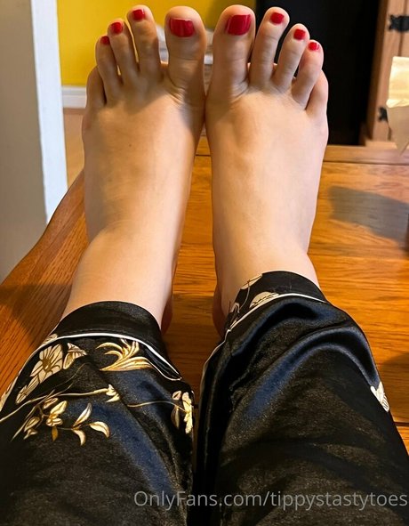 tippystastytoes best star img