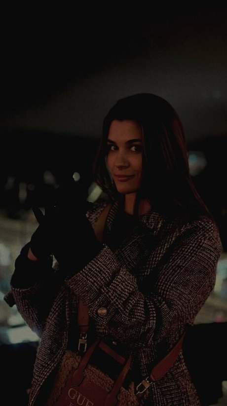 aliss foxy model art pic