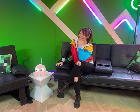 Chelsea Cook sex actress pics