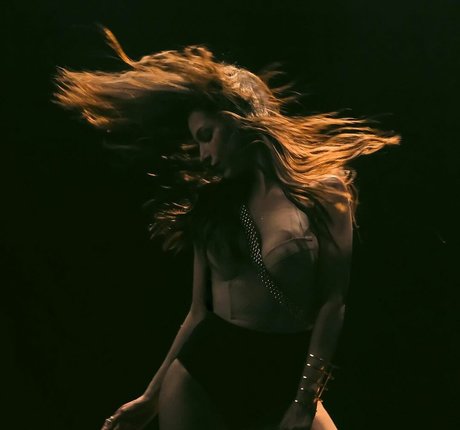 Paty Cantu Quick photo