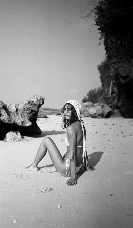 Vanessa Moe model best archive